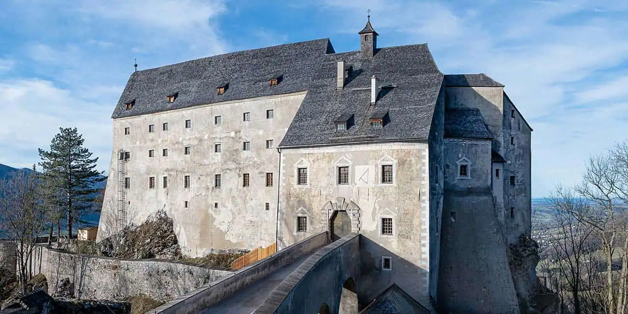 Elektroinstallation Burg Altpernstein 1