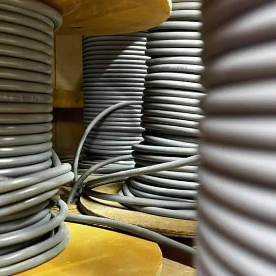 kabeln_einstallationen_1080x1080