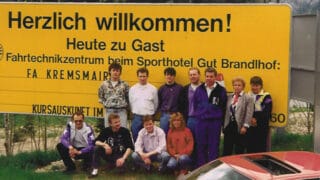 ueber_uns_chronik_1986_3_elektro_kremsmair_mitarbeiter_betriebsausflug_1920x1080