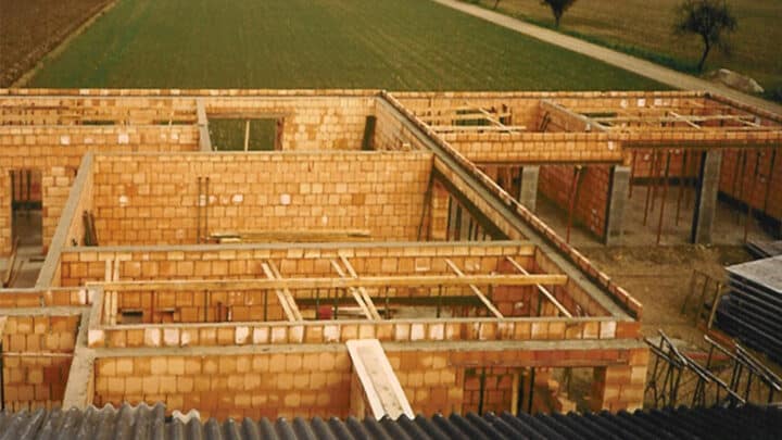 ueber_uns_chronik_1986_4_elektro_kremsmair_zubau_1920x1080