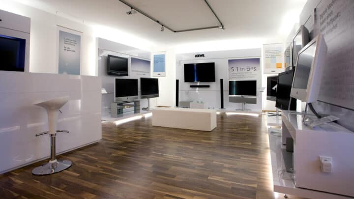 ueber_uns_chronik_2007_3_elektro_kremsmair_grossendorf_verkaufsraeume_1920x1080