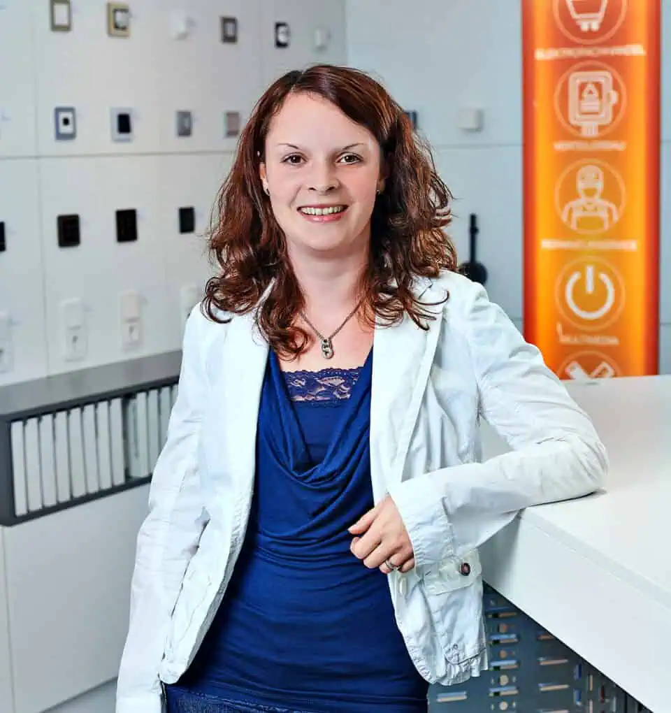 sandra_schobesberger_elektro_kremsmair